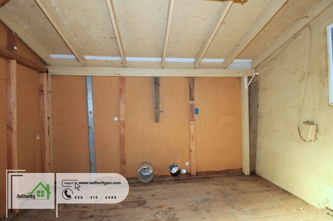 Building Photo - 19087 Leaf Ln