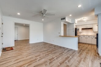 Building Photo - 5833 Birchbrook Dr