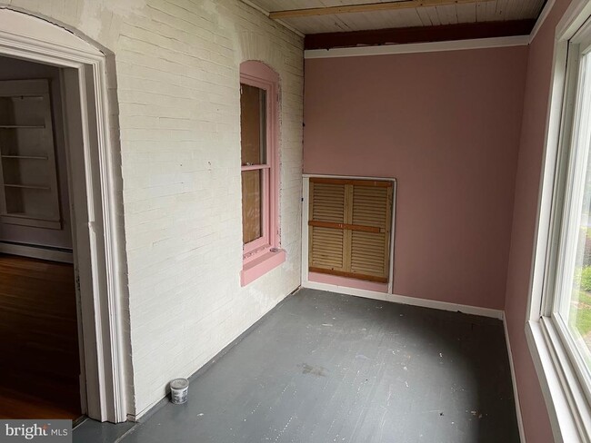 Building Photo - 221 S Reading Ave