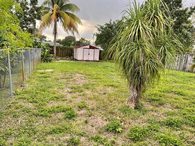 Building Photo - West Park single family house