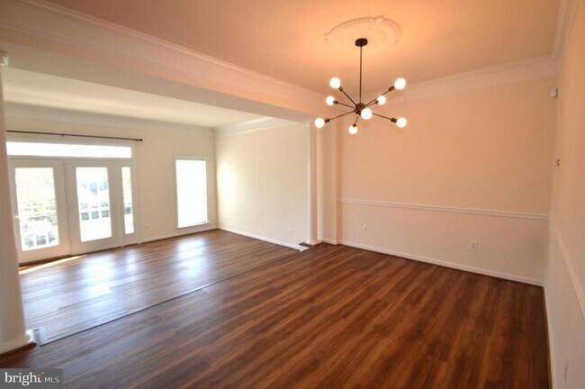 Building Photo - 24600 Siltstone Square