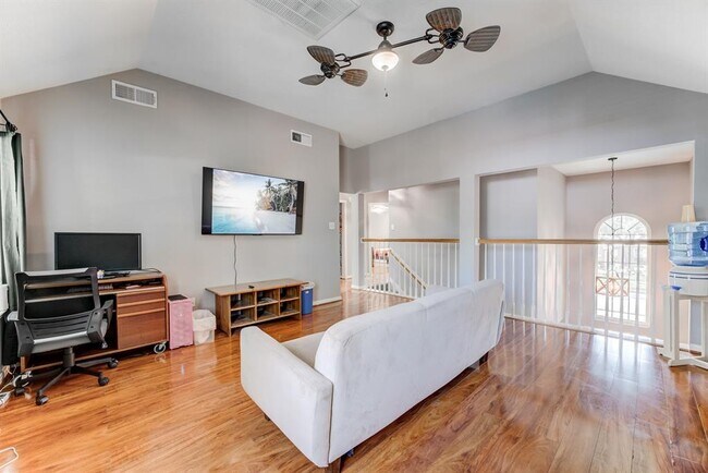 Building Photo - 14403 Cypress Green Dr