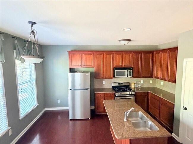 Building Photo - 804 Village Field Ct NW