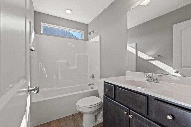 Building Photo - 221 Parker Pl