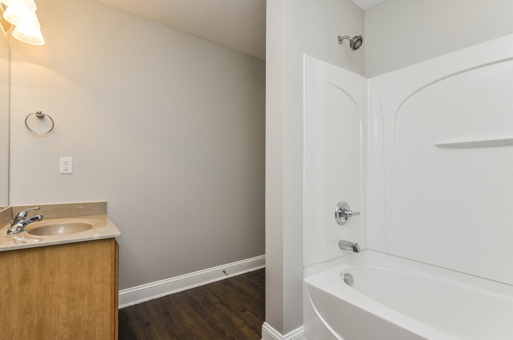 Building Photo - 130 Norwich Dr