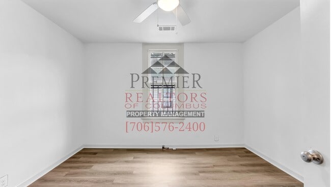 Building Photo - 38 29th St