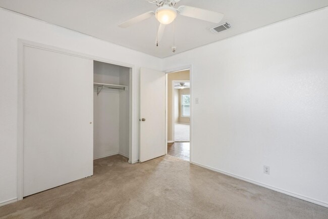 Building Photo - 372 Copper Hill Dr