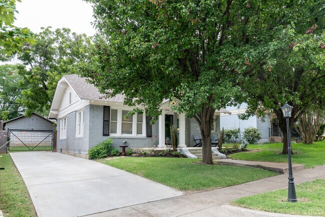 Building Photo - 4033 Bryce Ave