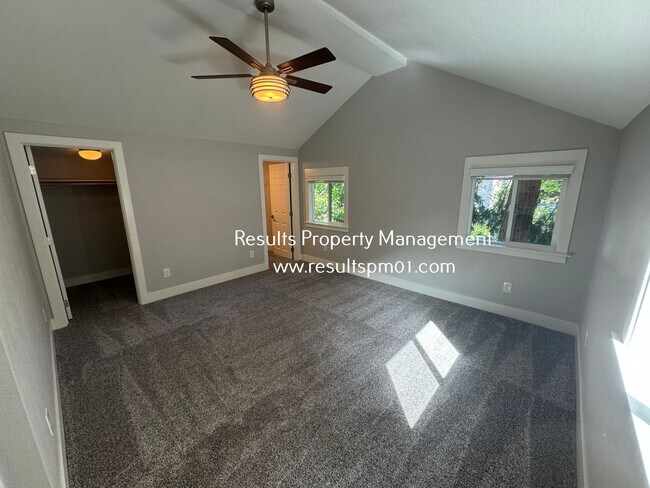 Building Photo - Coming Soon! 3 Bed 2 Bath Cottage Penryn