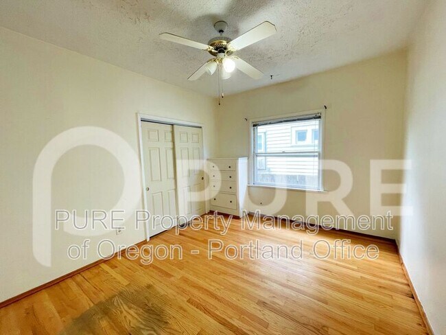 Building Photo - 1737 N Rosa Parks Way