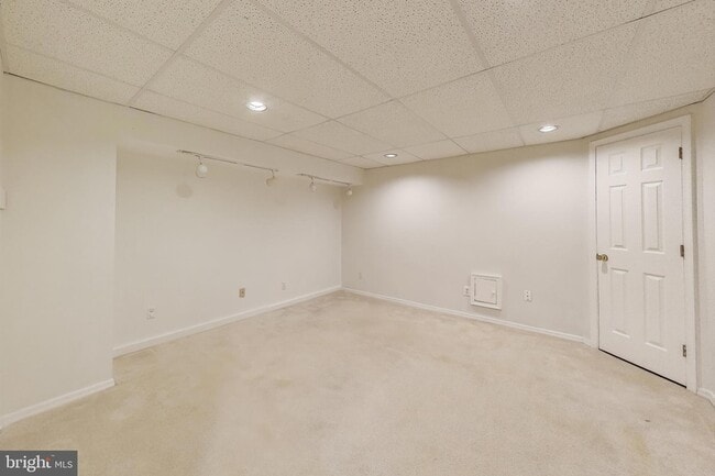 Building Photo - 114 Fordham Dr