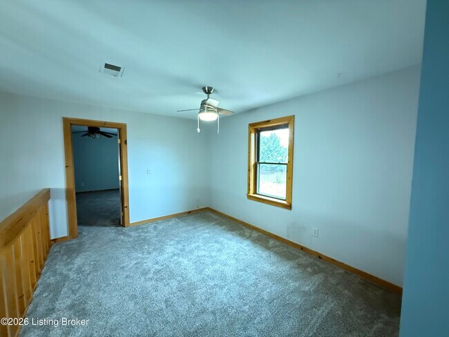 Building Photo - 207 Lake Shore Dr