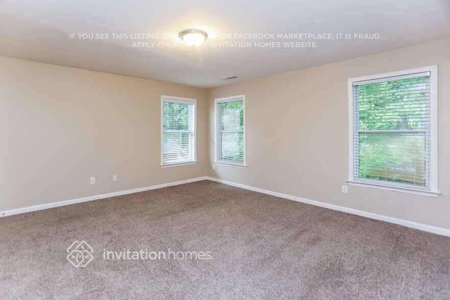 Building Photo - 3100 Delacorte Dr