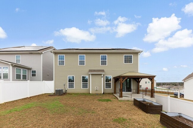 Building Photo - Beautiful home in Lake Wylie