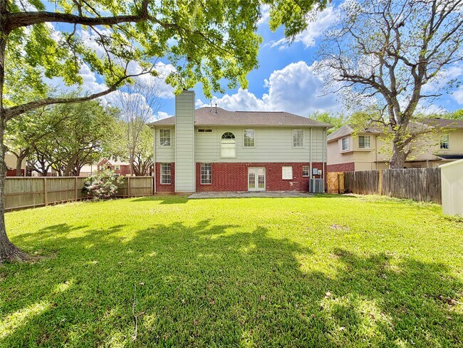 Building Photo - 6315 Laurel Bush Ln