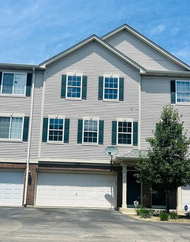 Primary Photo - 340 Evergreen Cir