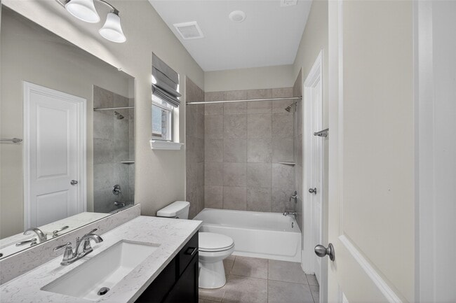 Building Photo - 3031 Lantana Trl