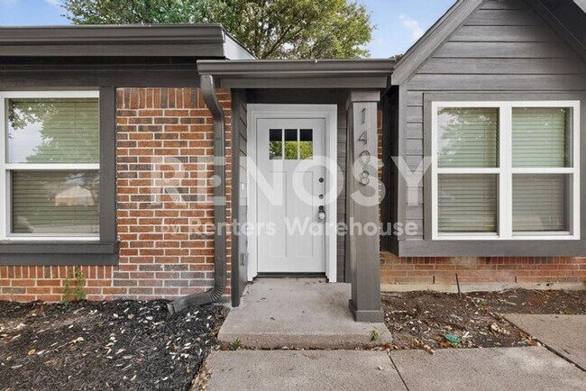 Building Photo - South Arlington Gem