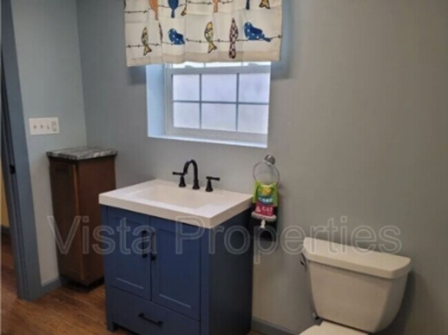 Building Photo - 40216