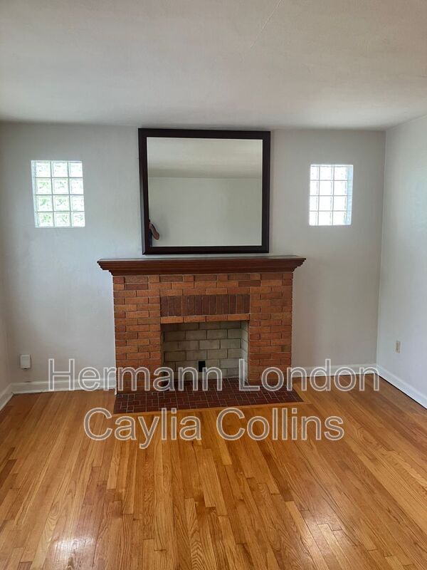 Building Photo - 7408 Brunswick Ave