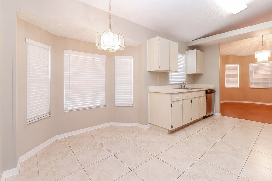 Building Photo - 4851 Mill Run Dr