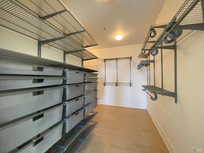 Building Photo - 67 Via Los Altos