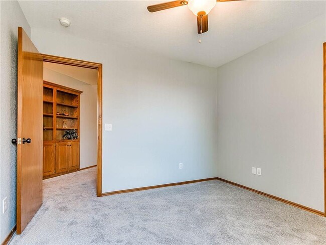 Building Photo - 1712 Cherokee Trail