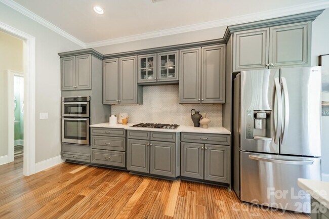 Building Photo - 15016 High Bluff Ct