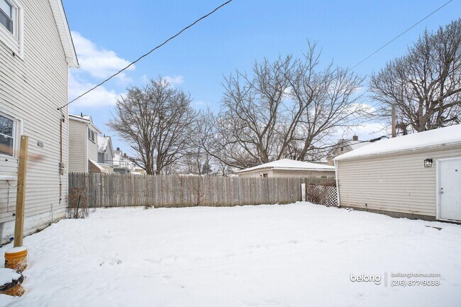 Building Photo - 3366 W 88th St