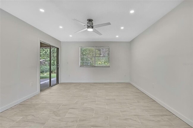 Building Photo - 10987 W Tidewater Cir