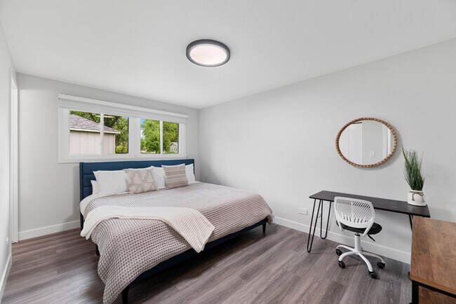 Building Photo - 227 Wakefield Ln