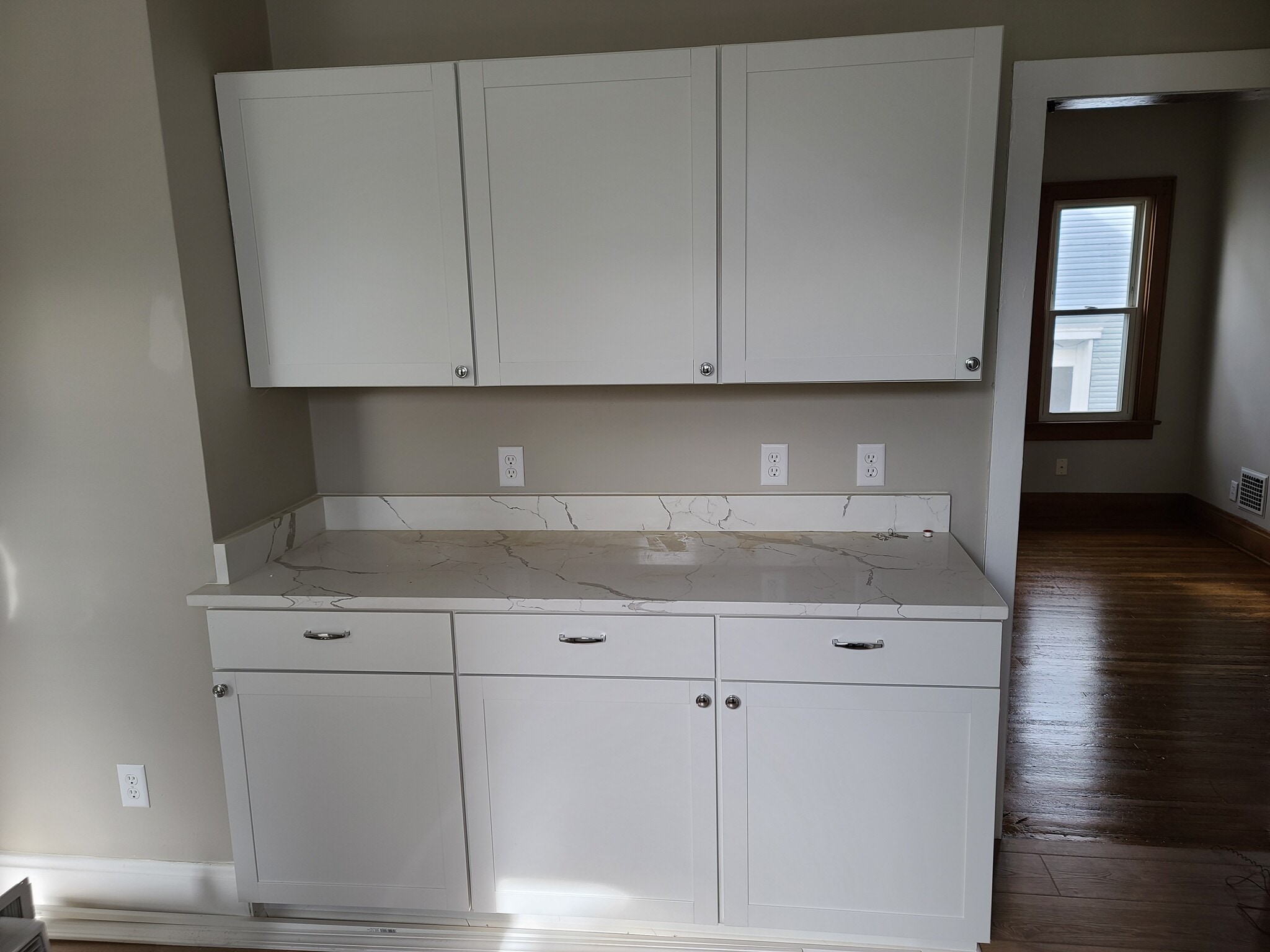 Building Photo - 111 Haldy Ave