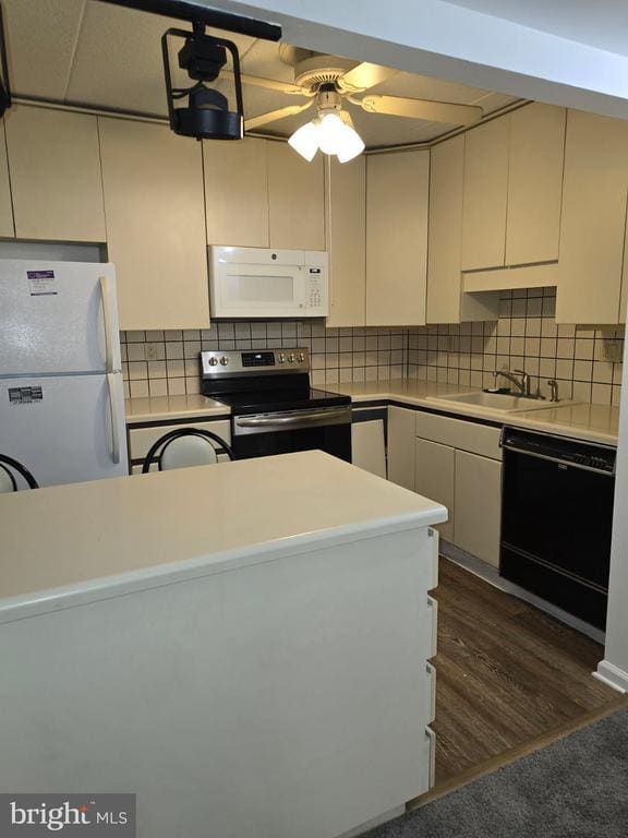 Building Photo - 154 Woodstream Dr