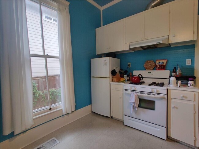 Building Photo - 2908 Rio Grande St