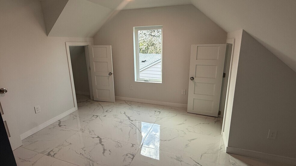 Building Photo - 12055 69th Ave S