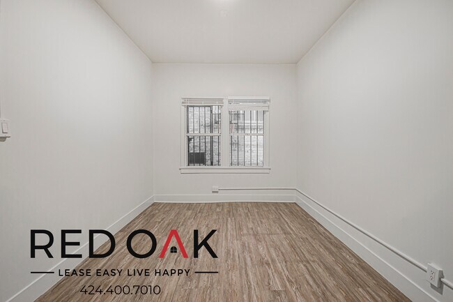 Building Photo - 1111 S Norton Ave