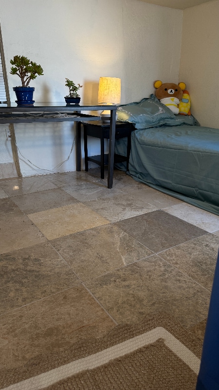 Building Photo - 18641 Crabtree Ave