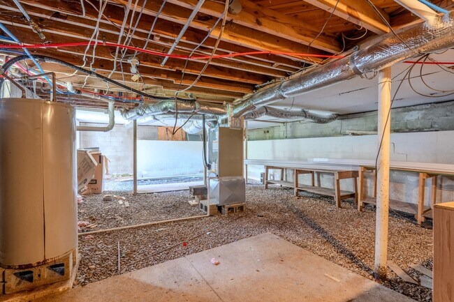 Building Photo - 500 E Ford Valley Rd