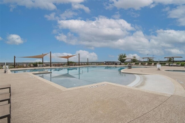 Building Photo - 7633 Rampart Dr