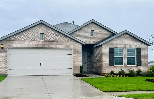Primary Photo - 1613 Magallon Dr