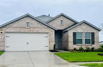 Building Photo - 1613 Magallon Dr