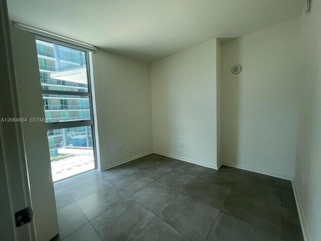 Building Photo - 1100 S Miami Ave