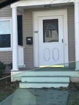 Building Photo - 22 Central St