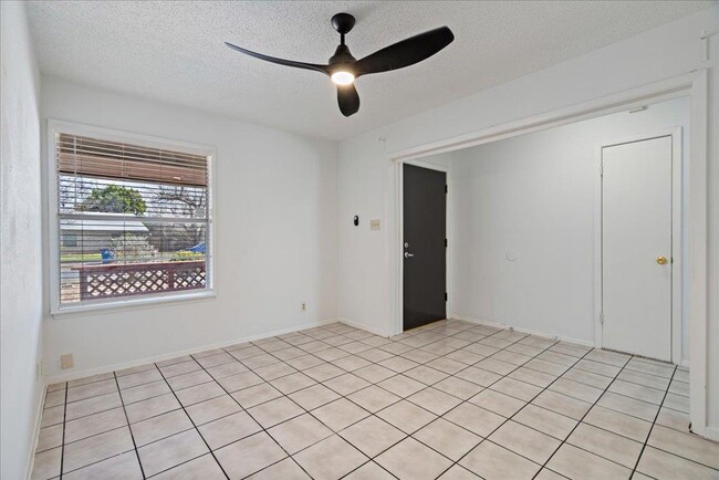 Building Photo - 12306 Hickorystick Cove