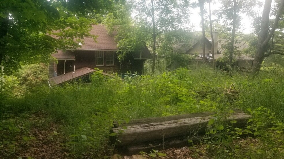 Building Photo - 718 Cliff St