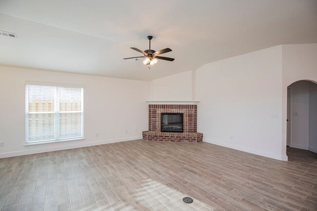 Building Photo - ***1021 Pink Lady Place***