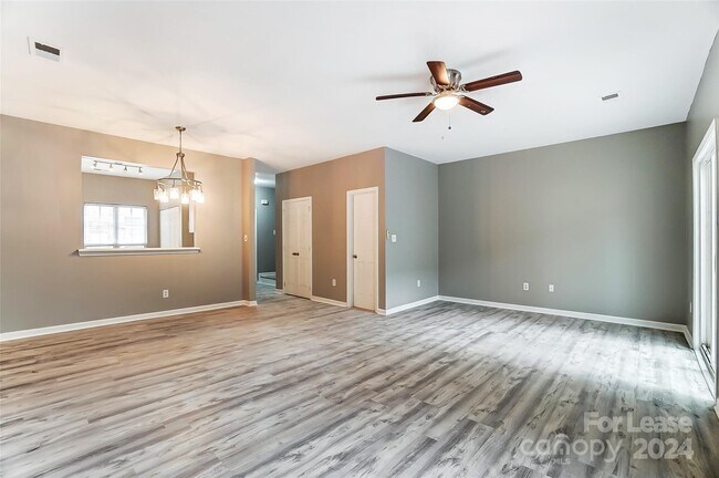 Building Photo - 6429 Mallard View Ln