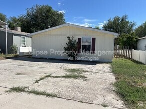Building Photo - 178 Hollyberry Way
