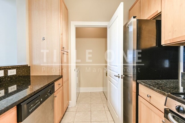 Building Photo - 799 Hammond Drive Unit 425 - Available Now
