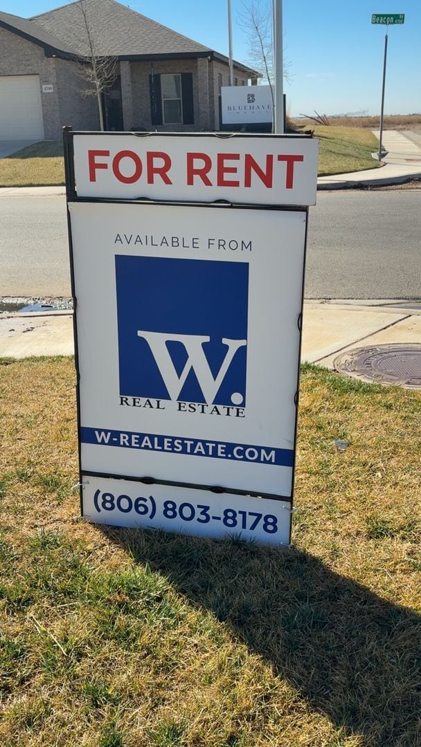 Building Photo - Stunning New 3/2 Townhomes